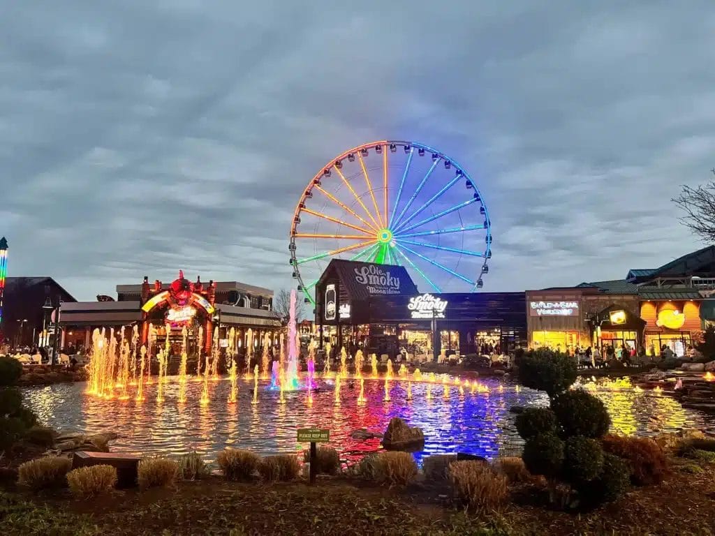 the island in pigeon forge
